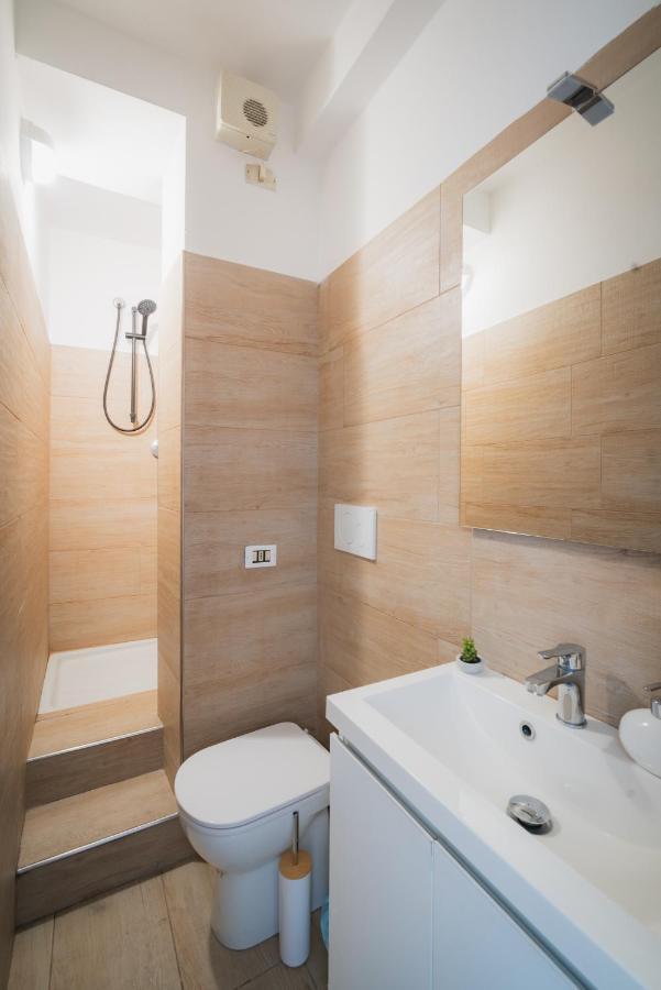 Suite "Castello" Del Garda - Apt Per Coppie Garda Desenzano del Garda Exteriör bild